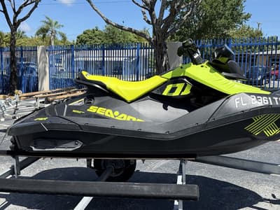 BOATZON | Sea-Doo Spark Trixx 2up Rotax 900 HO ACE iBR and Audio 2023