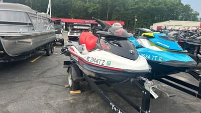 BOATZON | Sea-Doo Wake 155 2008