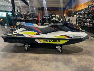 BOATZON | Sea-Doo Wake 155 2014