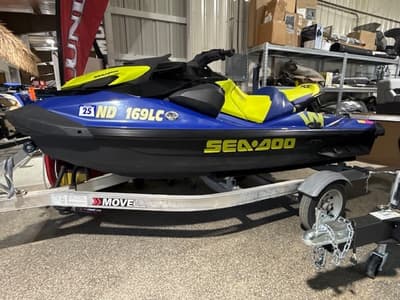 BOATZON | Sea Doo Wake 170 with Aluminum Trailer 2020