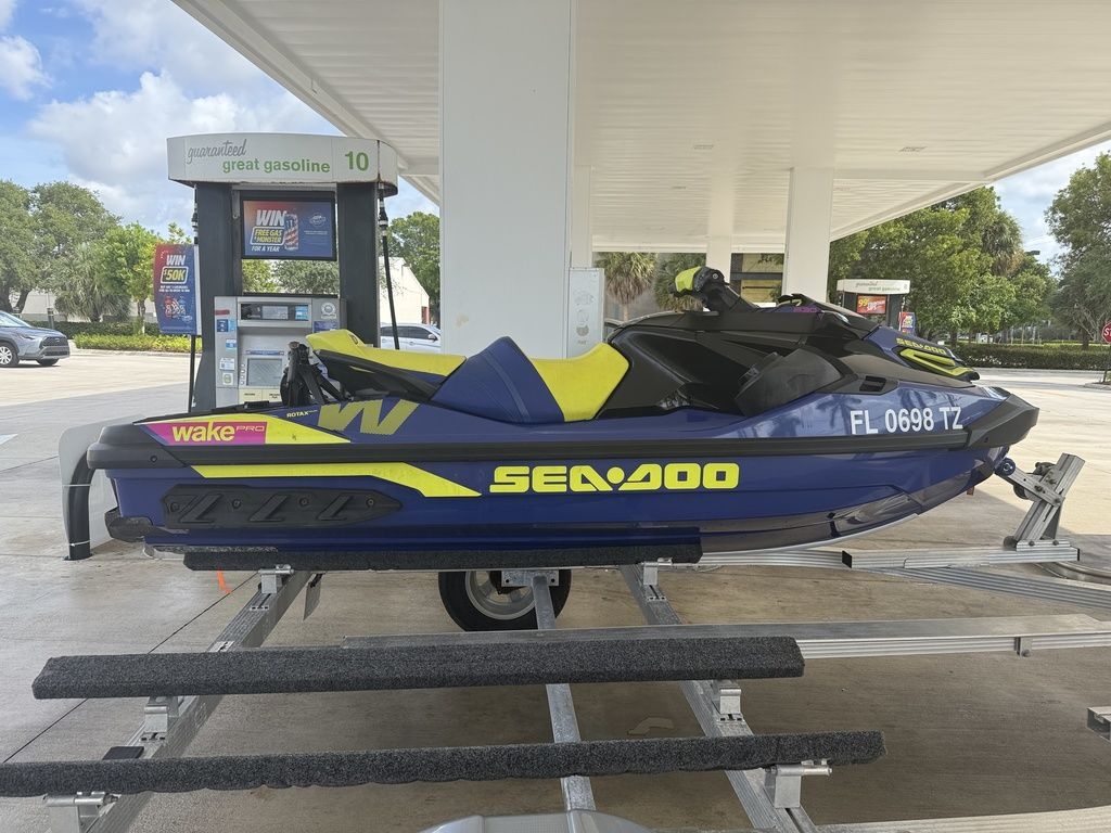 2020 Sea-Doo Wake Pro 230 IBR  Sound System - Sold Boat