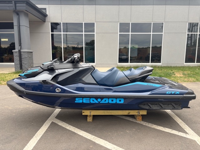 2025 Sea-Doo SeaDoo GTX 170 2025 - Sold Boat