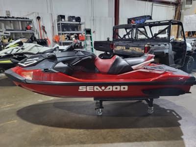 BOATZON | SeaDoo RXTX 325 Fiery Red Premium 2024