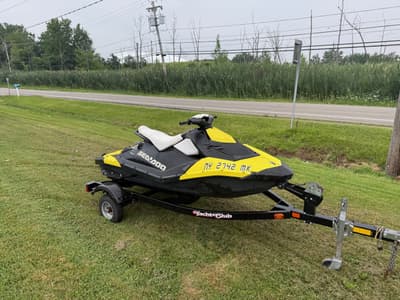 BOATZON | SeaDoo Spark 2up 900 HO ACE   Convenience Pkg 2014