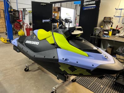 BOATZON | SeaDoo SPARK TRIXX 90 AUD 1UP IBR 2024