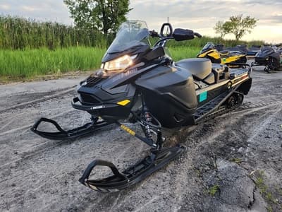 BOATZON | Ski-Doo Expedition Xtreme Rotax 850 ETEC 154 Cobra WT 18 Black 2024