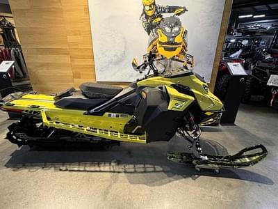 BOATZON | Ski-Doo Freeride 850 ETEC 146 SS SLevel Powder 2545 inYellow 2025