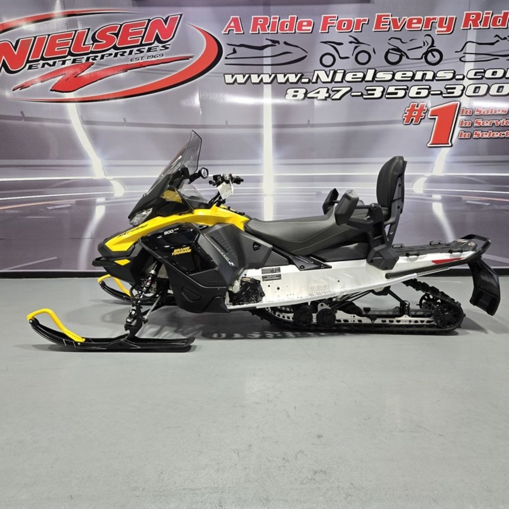 Ski-Doo Grand Touring Sport 900 ACE 137 Silent T II 125 2025