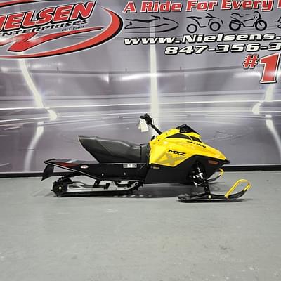 BOATZON | Ski-Doo MXZ 200 2025