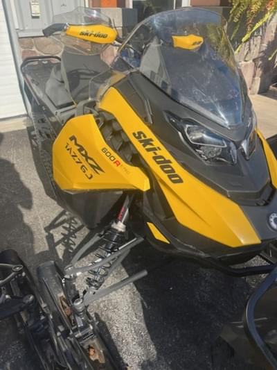 BOATZON | Ski-Doo MXZ Adrenaline 600R ETEC 137 RipSaw 125Black 2024