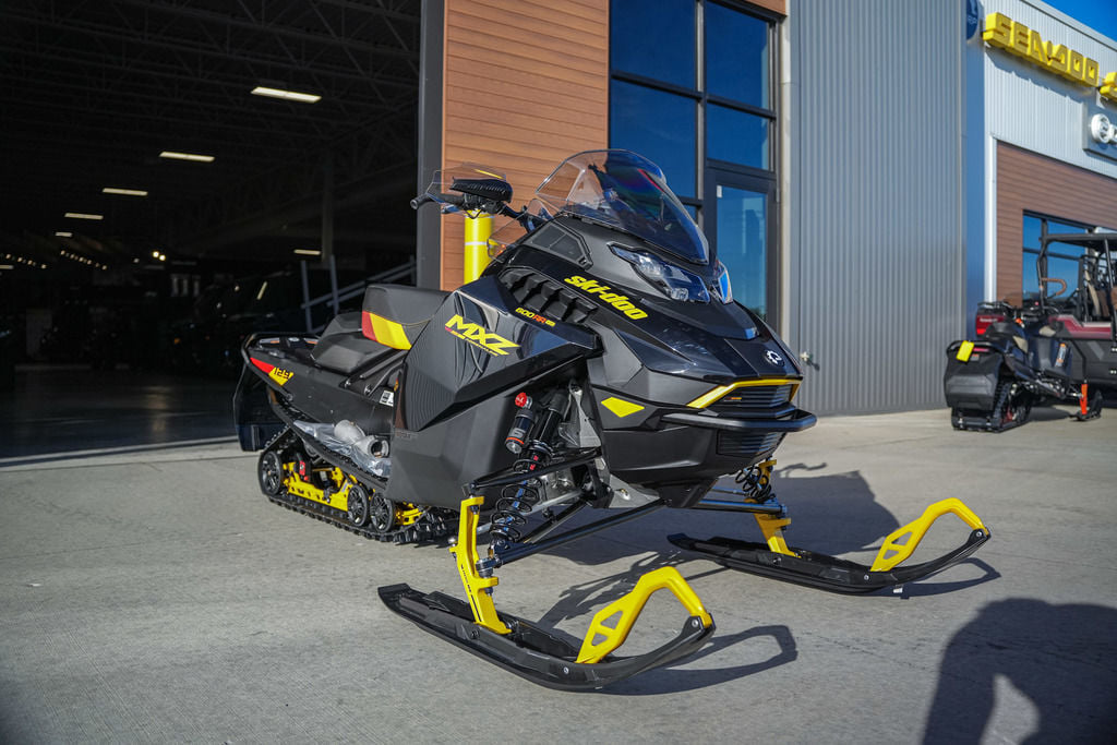 New Ski-Doo MXZ Adrenaline with Blizzard Package 600RR ETEC 129