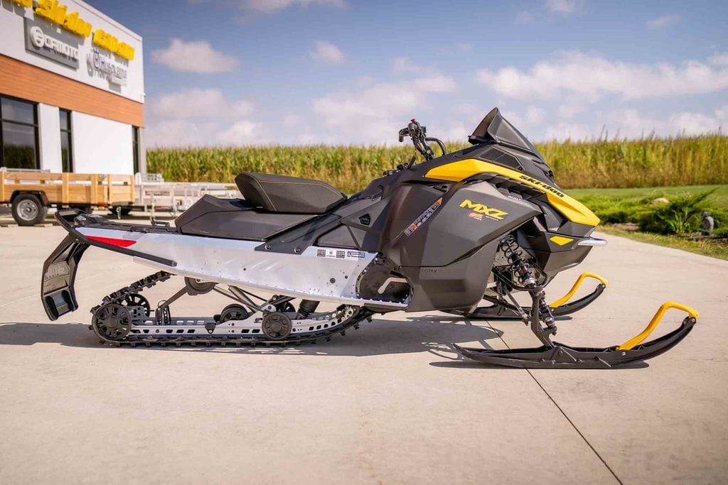New Ski-Doo MXZ Sport 129 2026 for sale in Jackson, Wisconsin New Ski-Doo MXZ Sport 129 2026 for sale in Jackson, Wisconsin