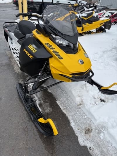 BOATZON | Ski-Doo MXZ Sport Rotax 600 EFI 137 RipSaw 125 2024