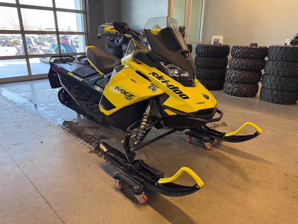 Used SkiDoo MXZ TNT 850 ETECE 2020 for sale in Mankato, Minnesota