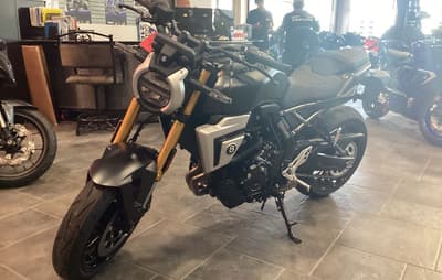 BOATZON | Suzuki GSX800TRQM6 2026