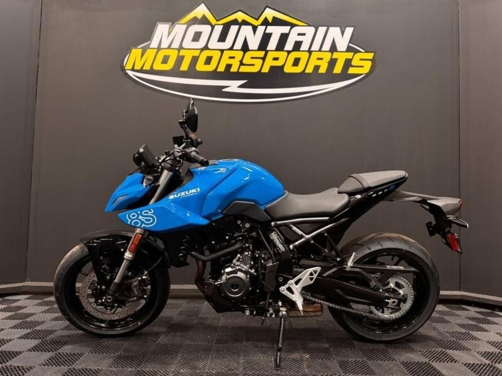 2025 Suzuki GSX8S - Sold Boat