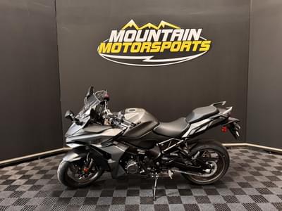 BOATZON | Suzuki GSXS1000GT 2025