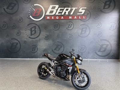 BOATZON | TRIUMPH 1200 RS 2022