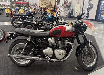 BOATZON | TRIUMPH BONNET120 2026