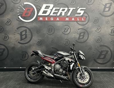 BOATZON | TRIUMPH STREET TRIPLE RS 2022