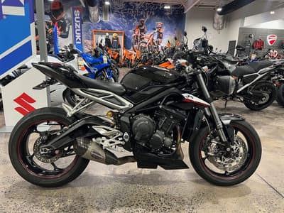 BOATZON | Triumph Street Triple RS Phantom Black 2018