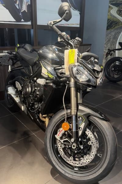 BOATZON | TRIUMPH STREETTRIPLERS 2026