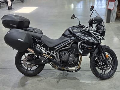 BOATZON | Triumph Tiger 800 XRX Jet Black 2018