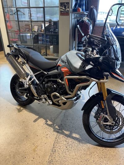 BOATZON | Triumph Tiger 900 Rally Pro Desert Edition 2026