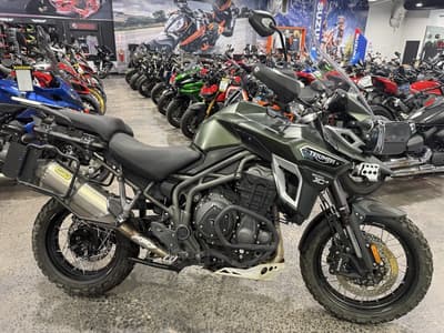 BOATZON | Triumph Tiger Explorer XCA MattKhakiGreen 2017