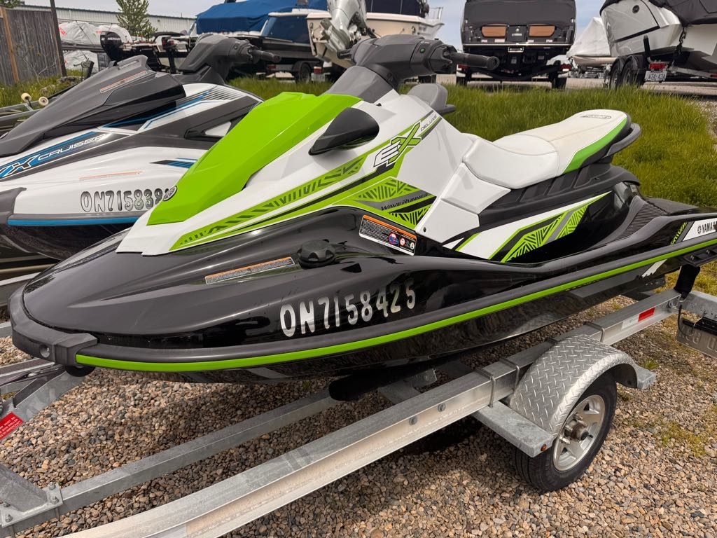 2020 Yamaha Yamaha 2019 VX CRUISER AND 2020 EX DELUXE PACKAGE 2020 - Sold Boat