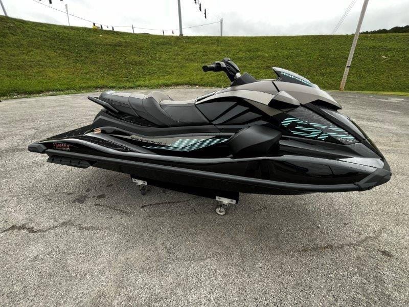 yamaha-boats-waverunner-gp-