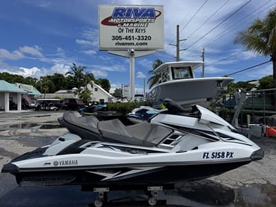 BOATZON | Yamaha FX Cruiser SVHO 2015