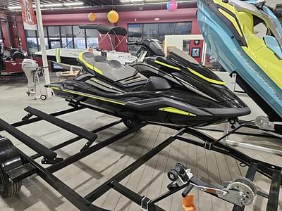 BOATZON | Yamaha FX Cruiser SVHO with Audio System 2023