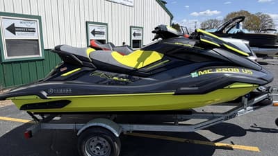 BOATZON | Yamaha FX SVHO SUPERCHARGED 2021