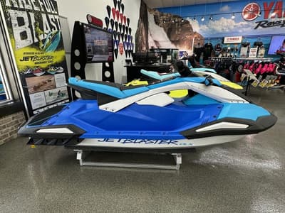 BOATZON | Yamaha JetBlaster DLX 3Up 2026