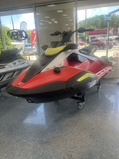 BOATZON | Yamaha JETBLASTER PRO 2UPImperial RedNightshade 2026