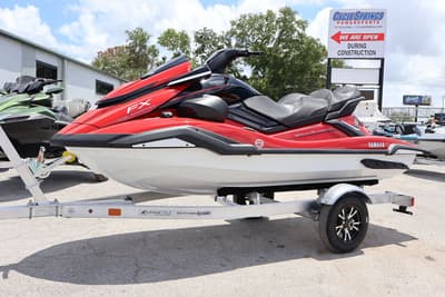 BOATZON | Yamaha Marine FX CRUISER HO WAUDIOTORCH REDWHITE 2026