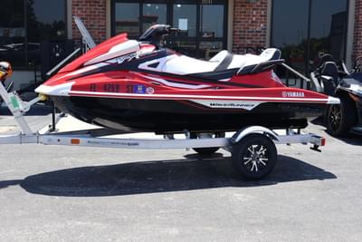 BOATZON | Yamaha Marine VX CRUISER TORCH RED 2020 BOATZON | Yamaha Marine VX CRUISER TORCH RED 2020