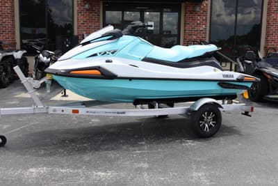 BOATZON | Yamaha Marine VXWHITEMINT 2026