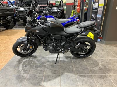BOATZON | Yamaha MT 07  Matte Charcoal Black 2026