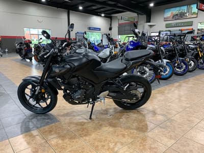 BOATZON | Yamaha MT03  Matte Stealth Black 2026