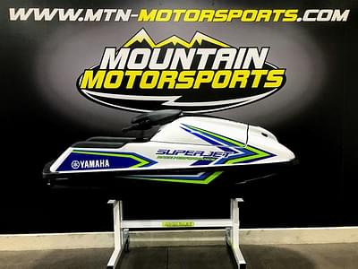 BOATZON | Yamaha Superjet 2020