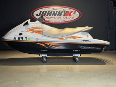 BOATZON | Yamaha V1 Sport 2016