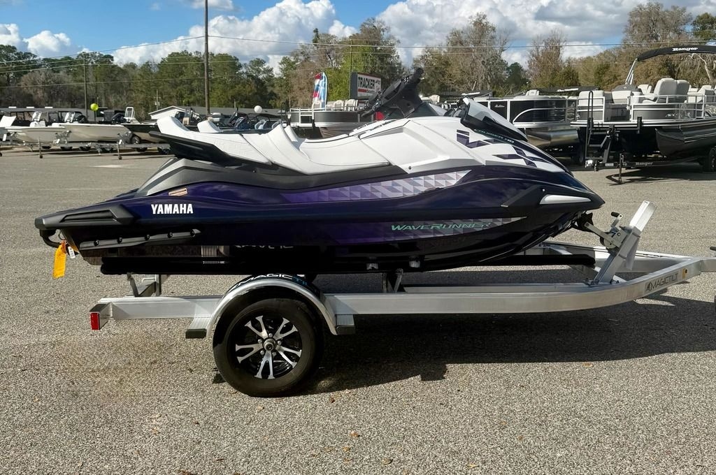 2026 Yamaha VX Cruiser HO - Sold Boat