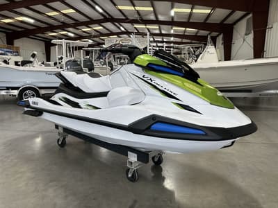 BOATZON | Yamaha VX Deluxe with Audio 2026