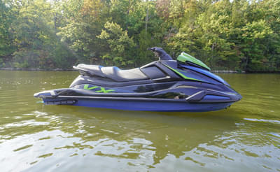 BOATZON | Yamaha VX DELUXEBLACKDEEPWATER BLUE 2024