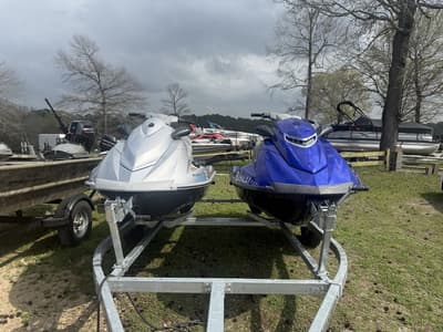BOATZON | YAMAHA VXR AND A VX CRUISER 2013
