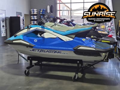 BOATZON | Yamaha WaveRunner JetBlaster DLX 3up 2026