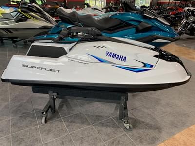 BOATZON | Yamaha WaveRunner Superjet 2026