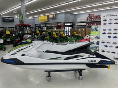 BOATZON | Yamaha WaveRunner VX Deluxe 2026
